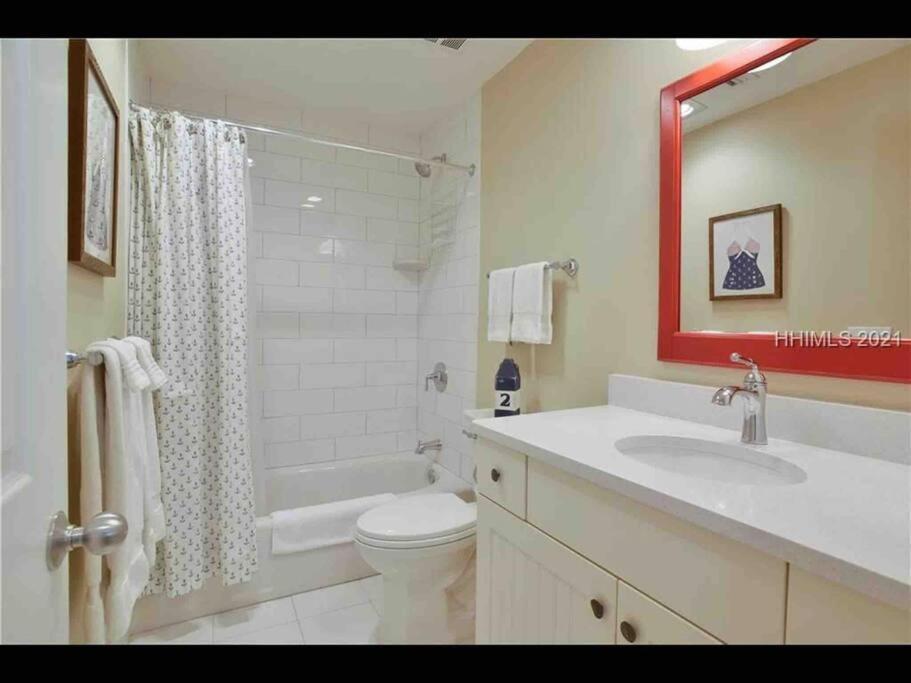 In The Heart Of Harbour Town 2Br 2Ba Pool Access Close To Beach Hilton Head Island Exterior foto